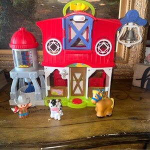 Fisher-Price 2019 Little People Caring for Animals Farm Playset w/ Sound/Works!